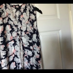 Great colors together.